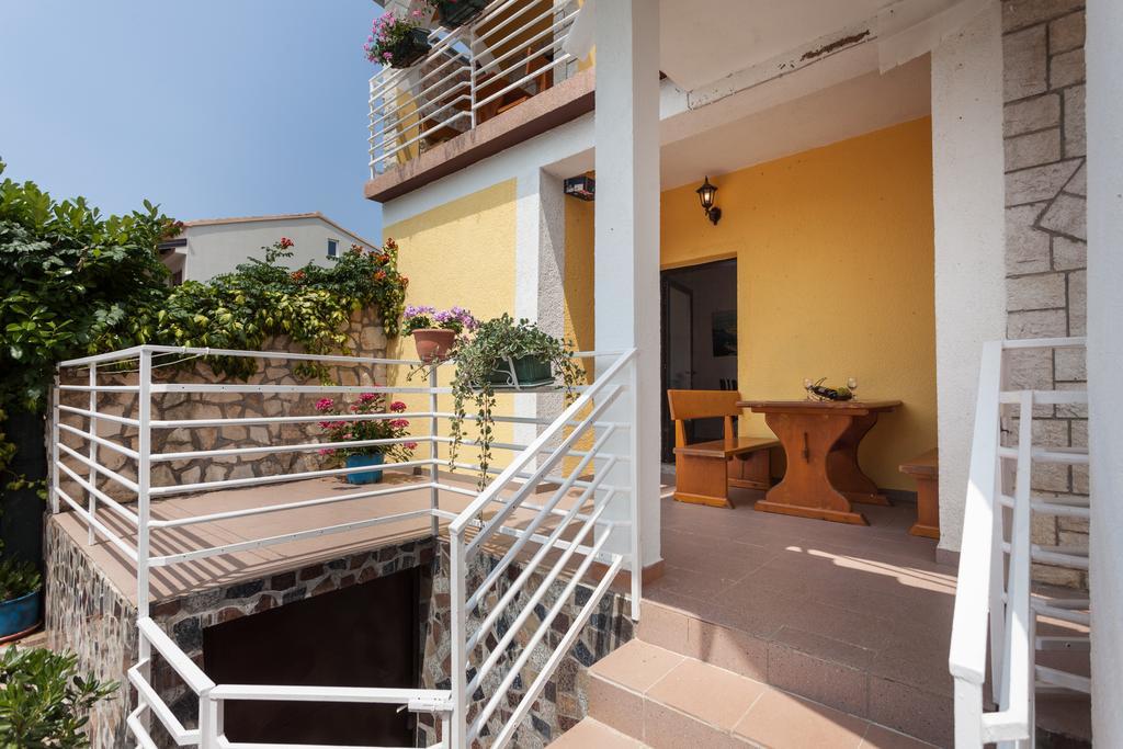 Apartment Paradis