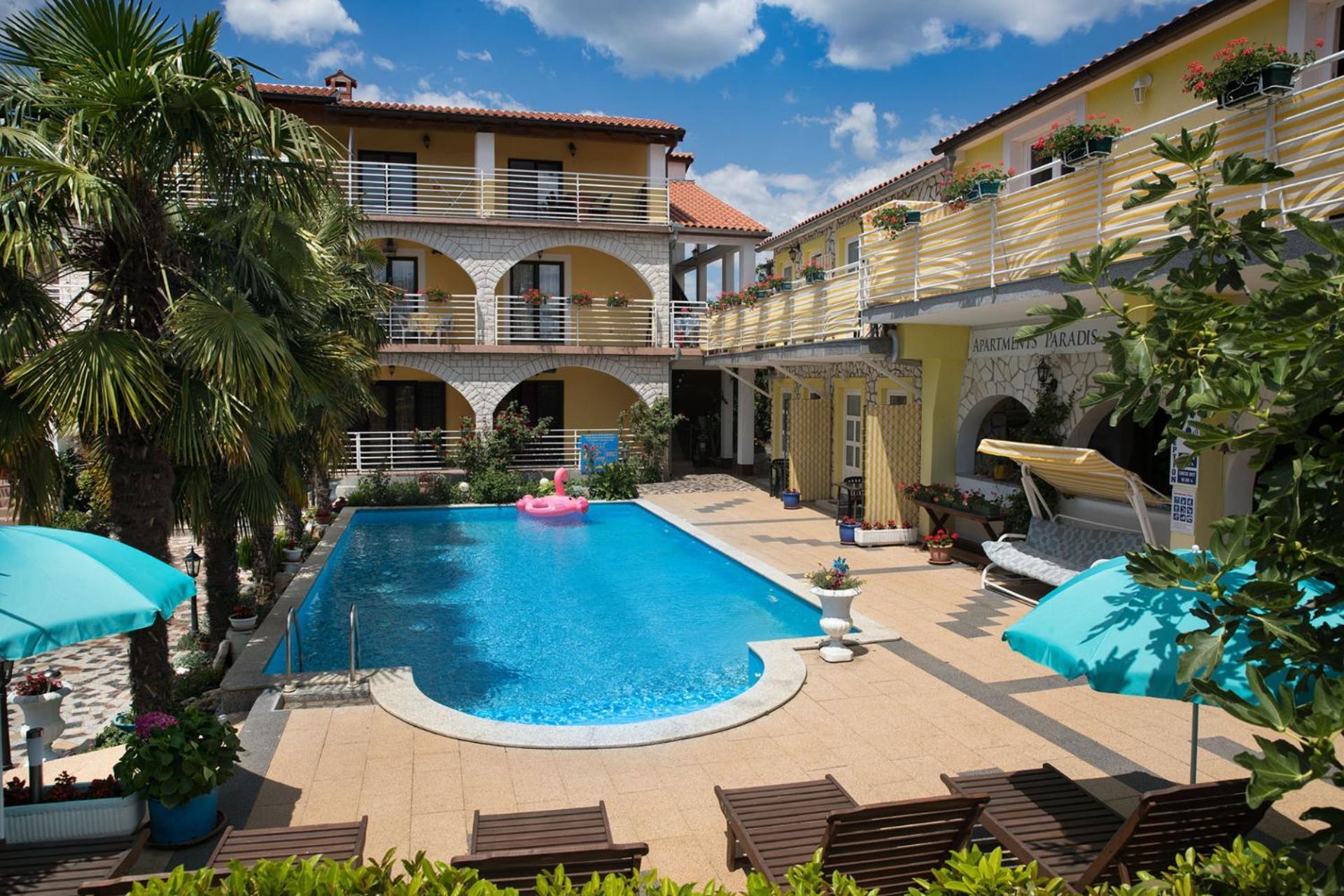 Paradis Apartment